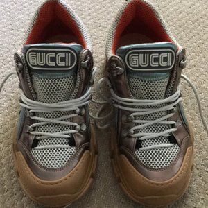 Basically brand new✨ Gucci ✨sneakers